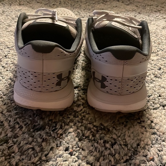 Under Armour sneakers - Picture 5 of 7
